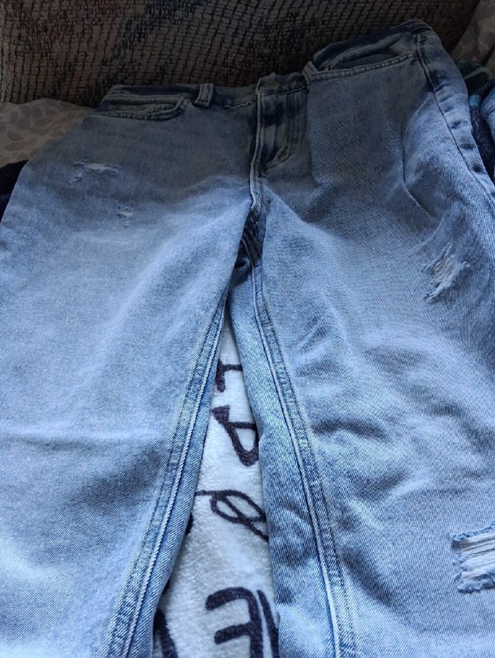SO Women's Light Blue High-Rise Jeans - Picture 2 of 3